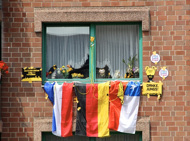 深圳行山｜漫步「銀白棧道」感受山水風光　打卡推薦8處最美棧道.